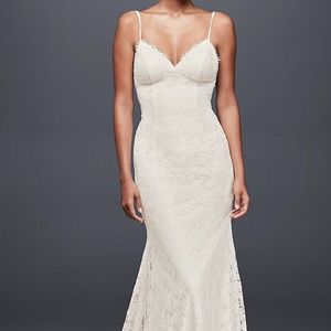 Low Back Soft Lace Wedding Dress